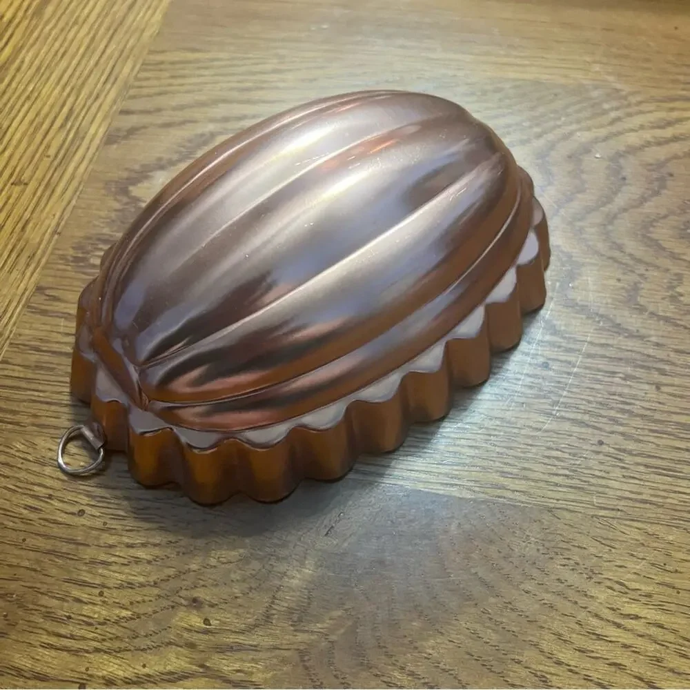 Vintage Copper Oval Cake Pan Pudding Jello Mold Wall Decor 90s Cottagecore